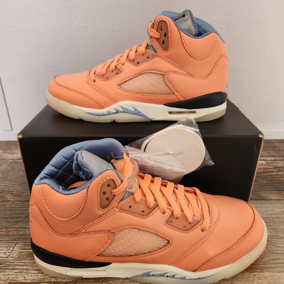 Air Jordan 5 x DJ Khaled We The Best Crimson Bliss DV4982-641 GS 7Y Women's 8.5 - Picture 2 of 5